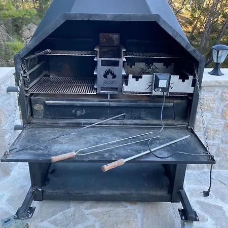 Nugal 2+2 Макарська