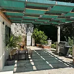Nugal 2+2 Makarska