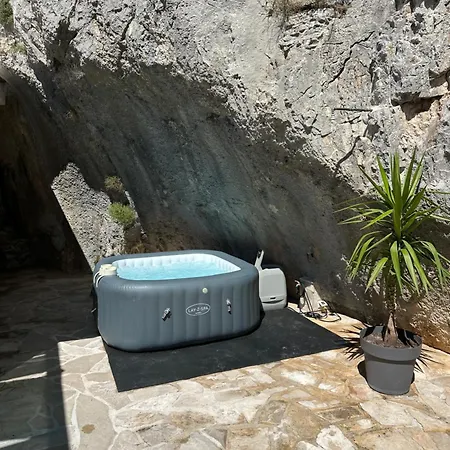 Holiday home Nugal 2+2 Makarska